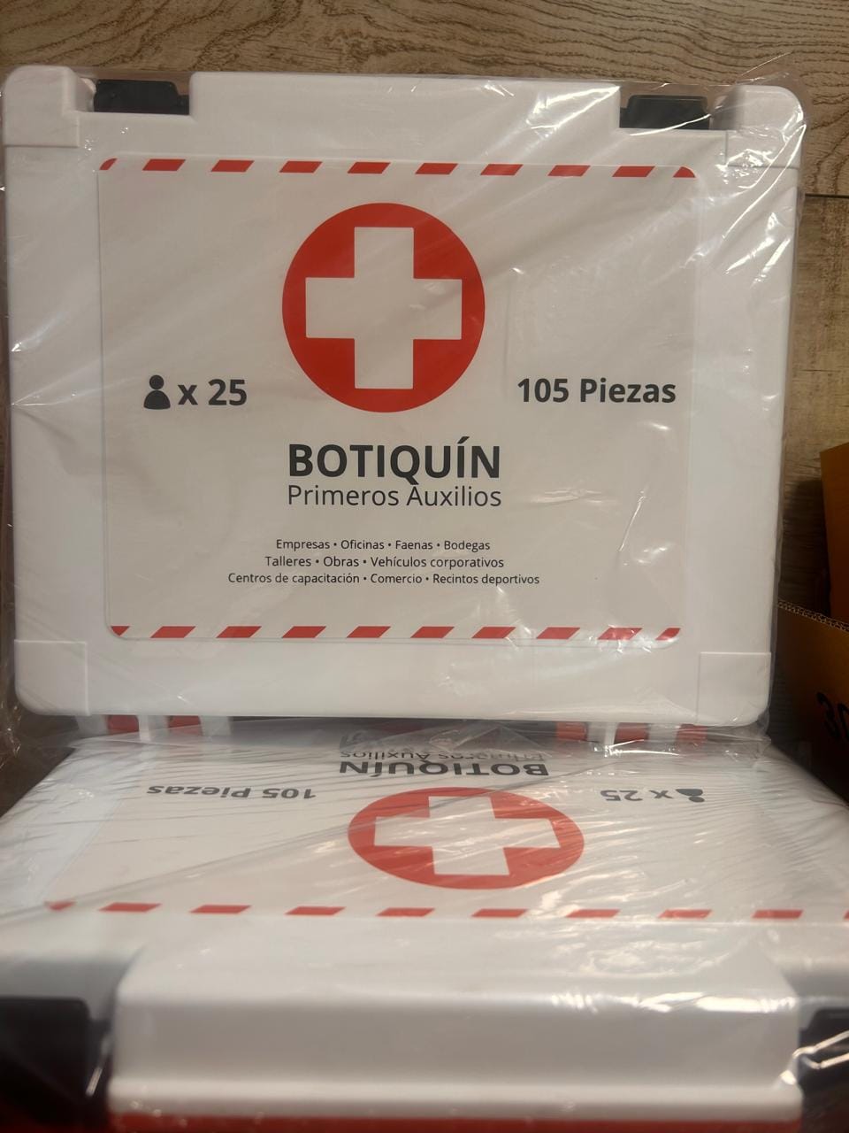 Customer photo review of Botiquín de Primeros Auxilios 25 Personas - 105 Piezas