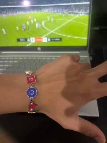 Customer photo review of KanYe West Bracelet Pulsera de Charms KanYe Wes