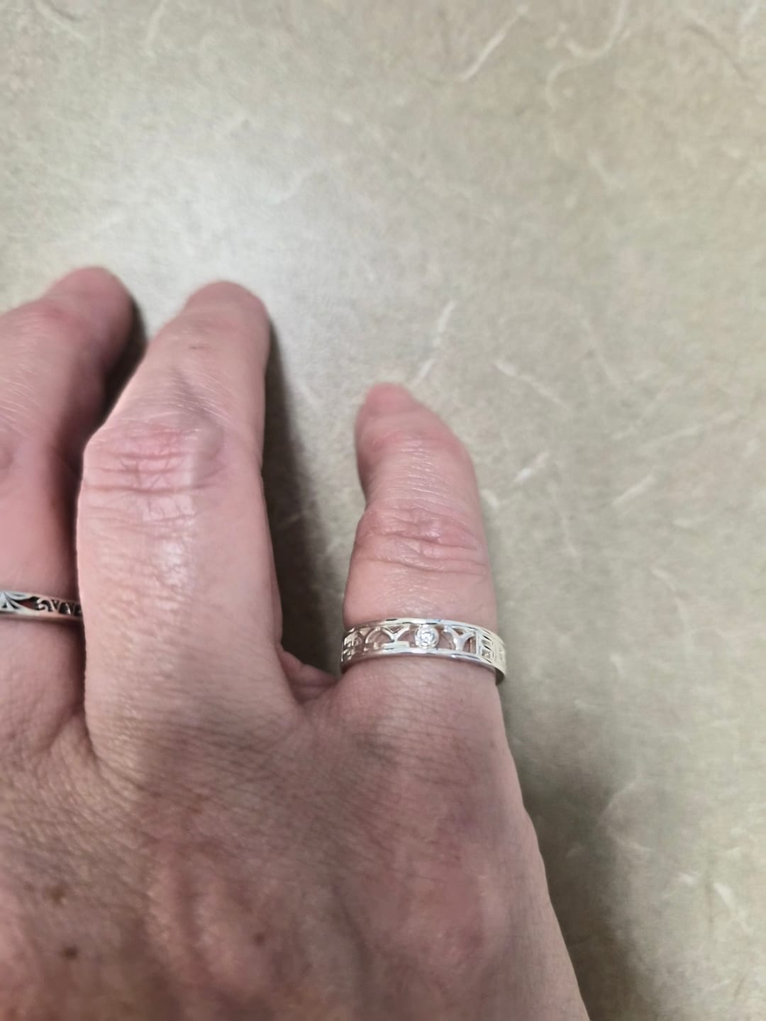 Customer photo review of KOREAN ALPHABET HANGEUL OPEN RING