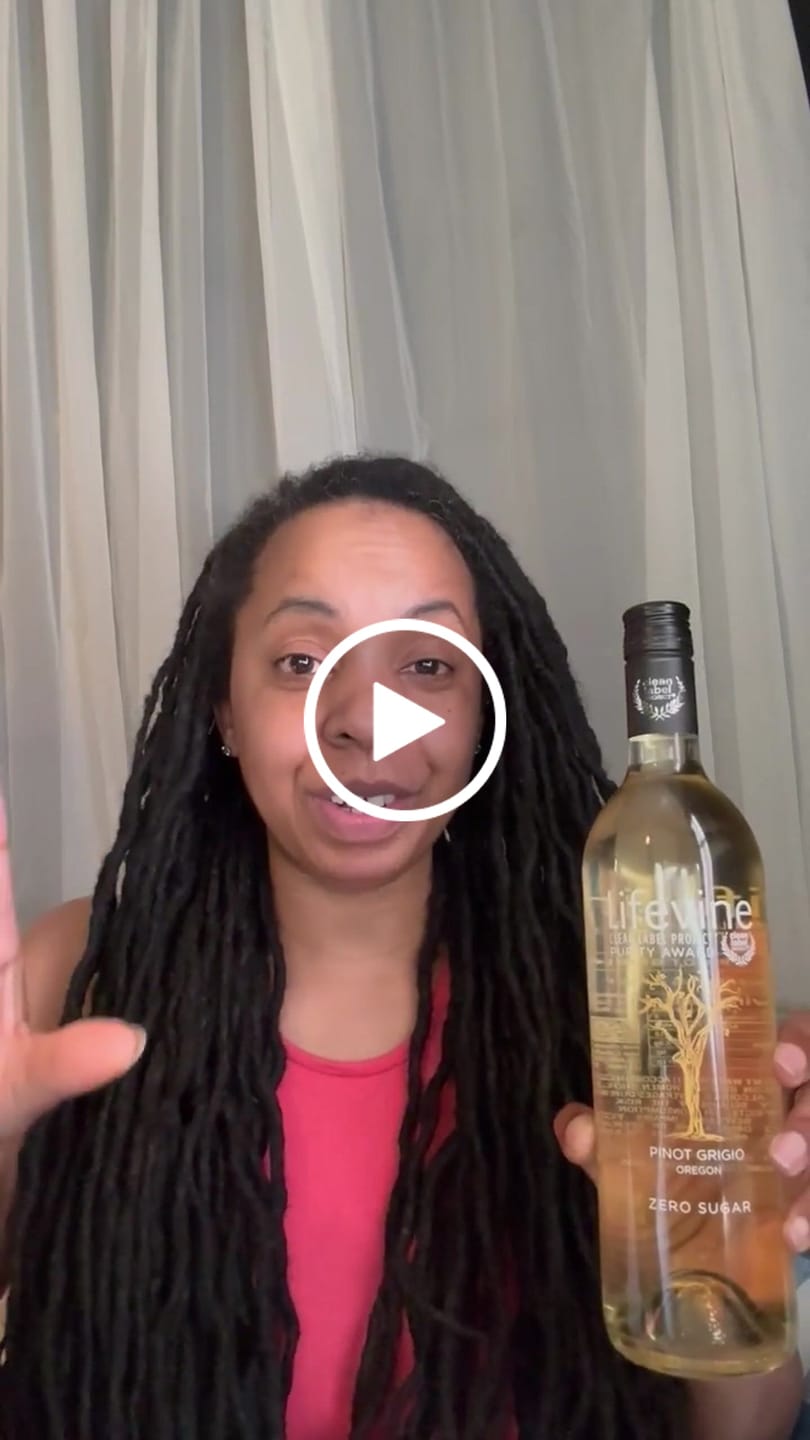 Customer video review of Pinot Grigio