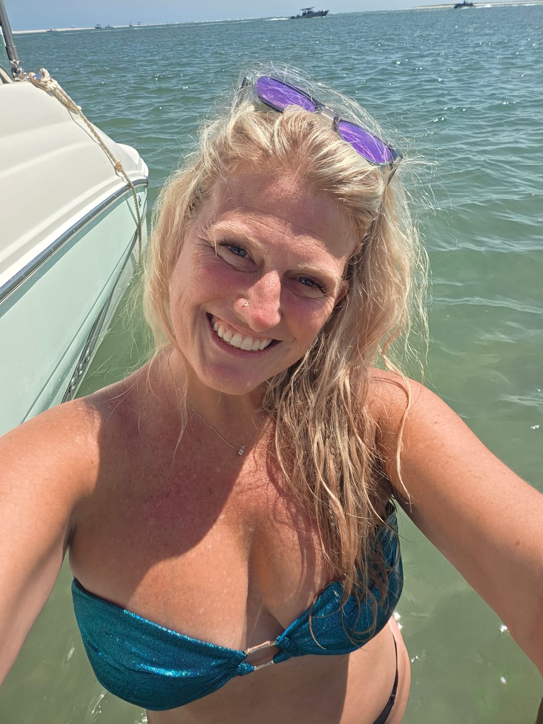 Customer photo review of FRIDA TOP - GLITTER AQUA