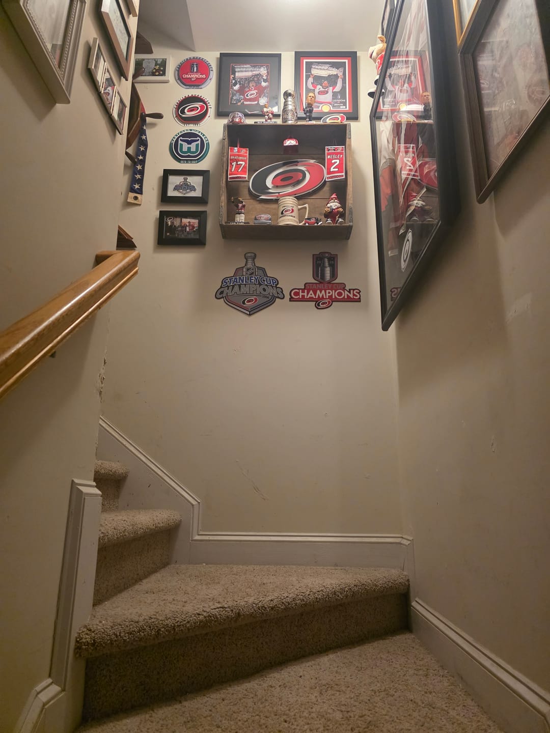 Customer photo review of Single Layer -- Carolina Hurricanes 2006 Stanley Cup Champions
