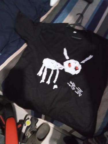 Customer photo review of por todos los perritos Tees