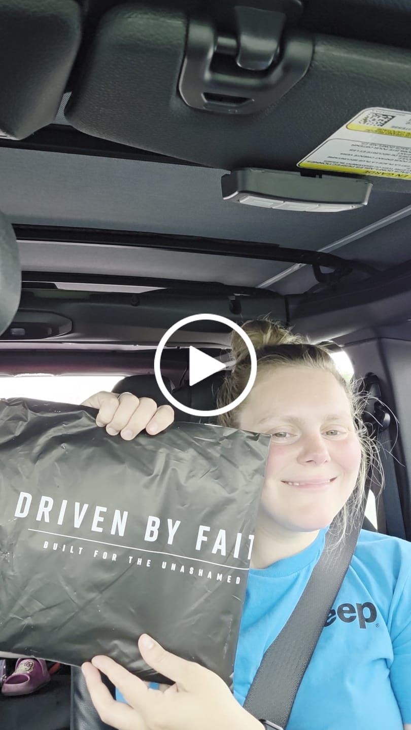Customer video review of HolStrength Cross Flag