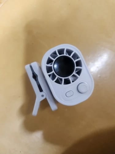 Customer photo review of Slipstream Clip-On 360° Car Fan