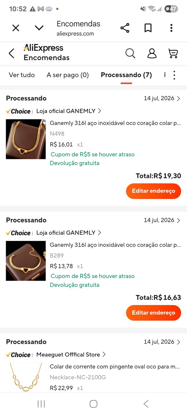 Customer photo review of Colar Gargantilha Coração Minimalista Banhado em Ouro 18K