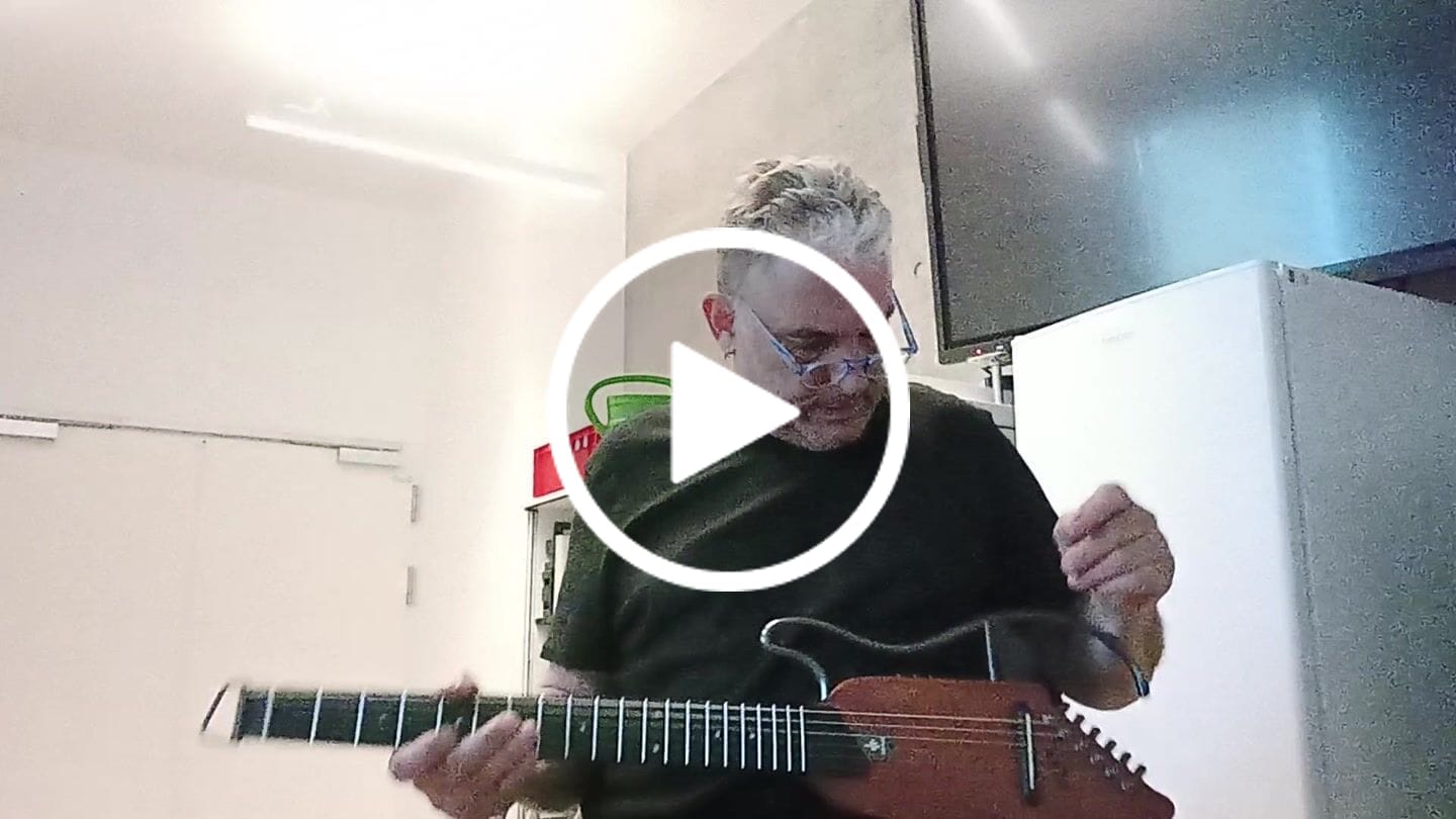 Customer video review of 【Offene Kiste】Donner HUSH I Ultraleicht Unterwegs Reisegitarre