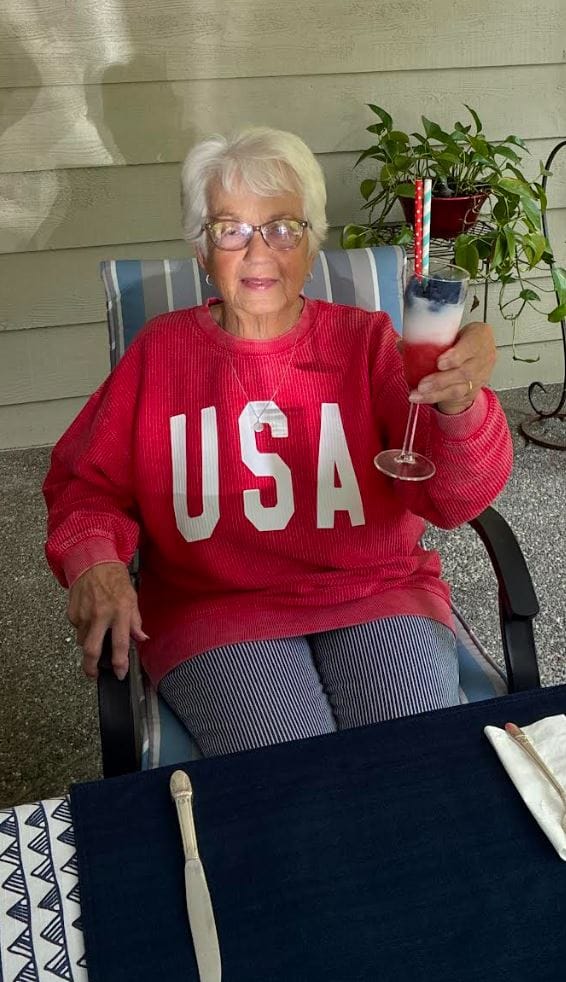 Customer photo review of USA Collegiate (Solid White)