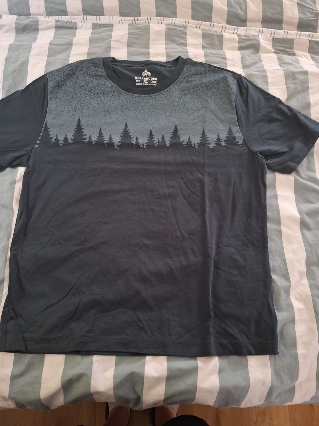 Customer photo review of Holzbrüder® Tencel® Treeline - Herren Shirt aus Holzfaser