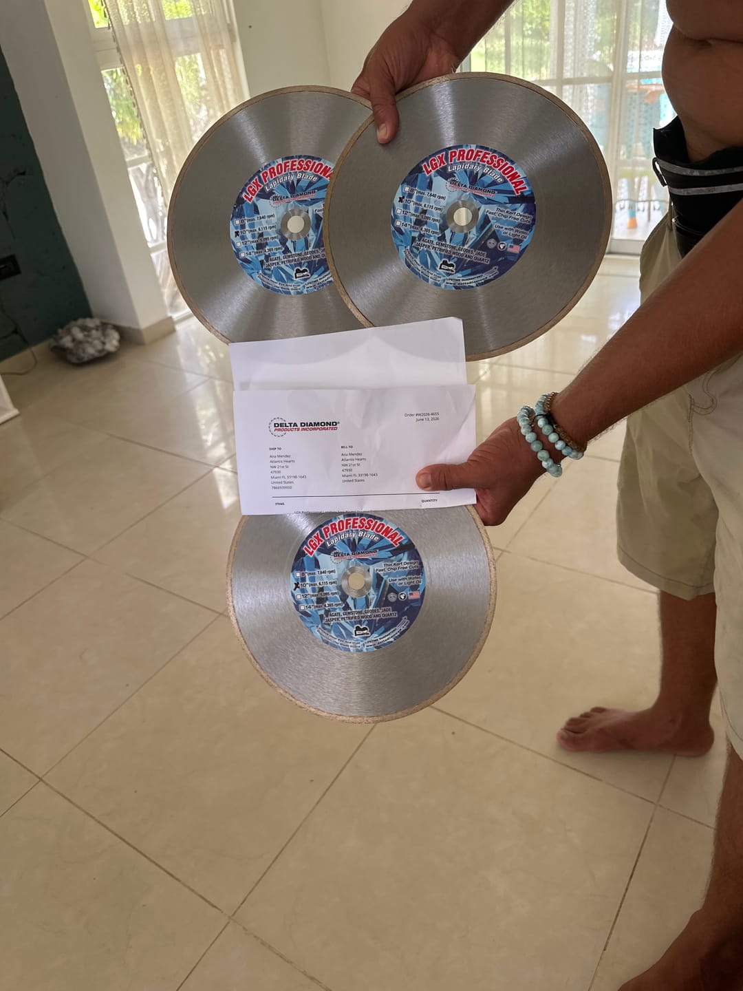 Customer photo review of LGX Professional Lapidary Saw Blades for Wet Cutting of Gemstone, Quartz, Agate, Geodes, Petrified Wood, Jasper and More
