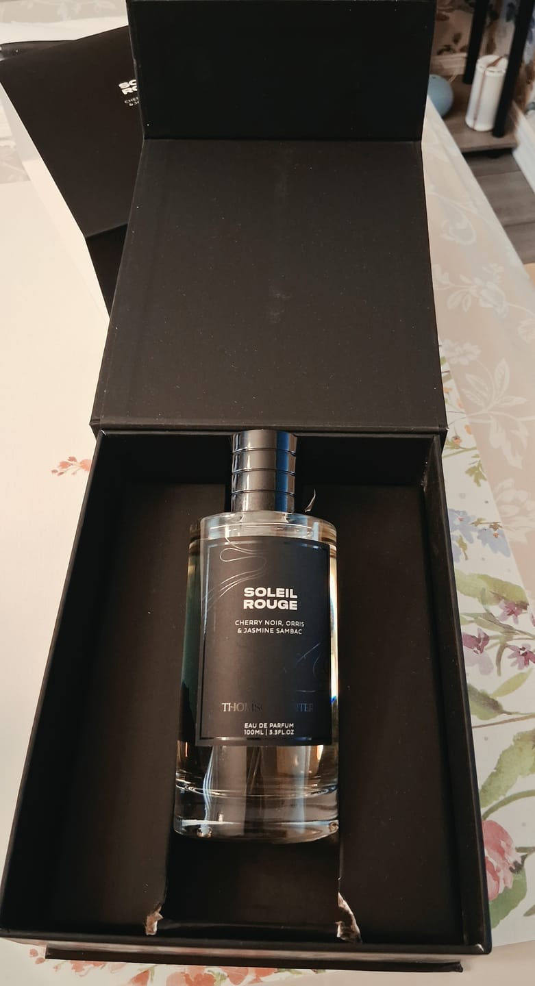 Customer photo review of Soleil Rouge | Eau de Parfum