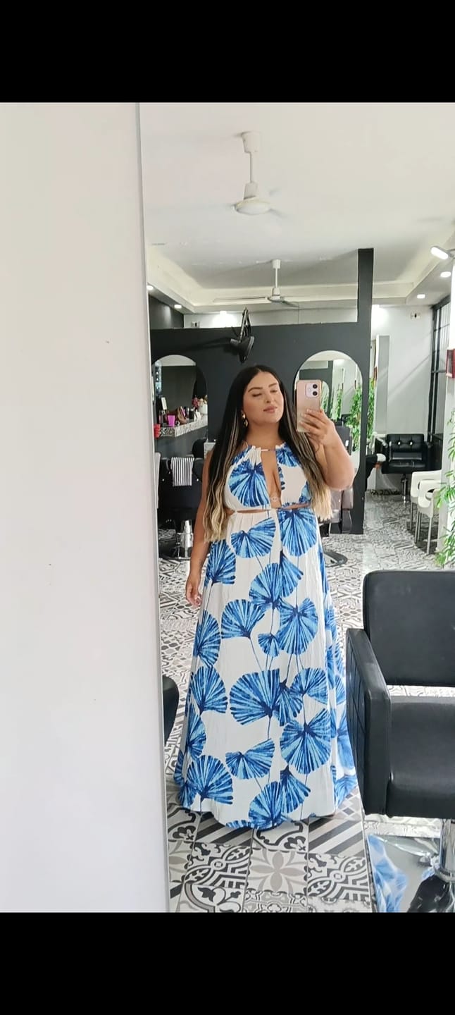 Customer photo review of MAXI VESTIDO ESTAMPADO ESCOTE ESPALDA