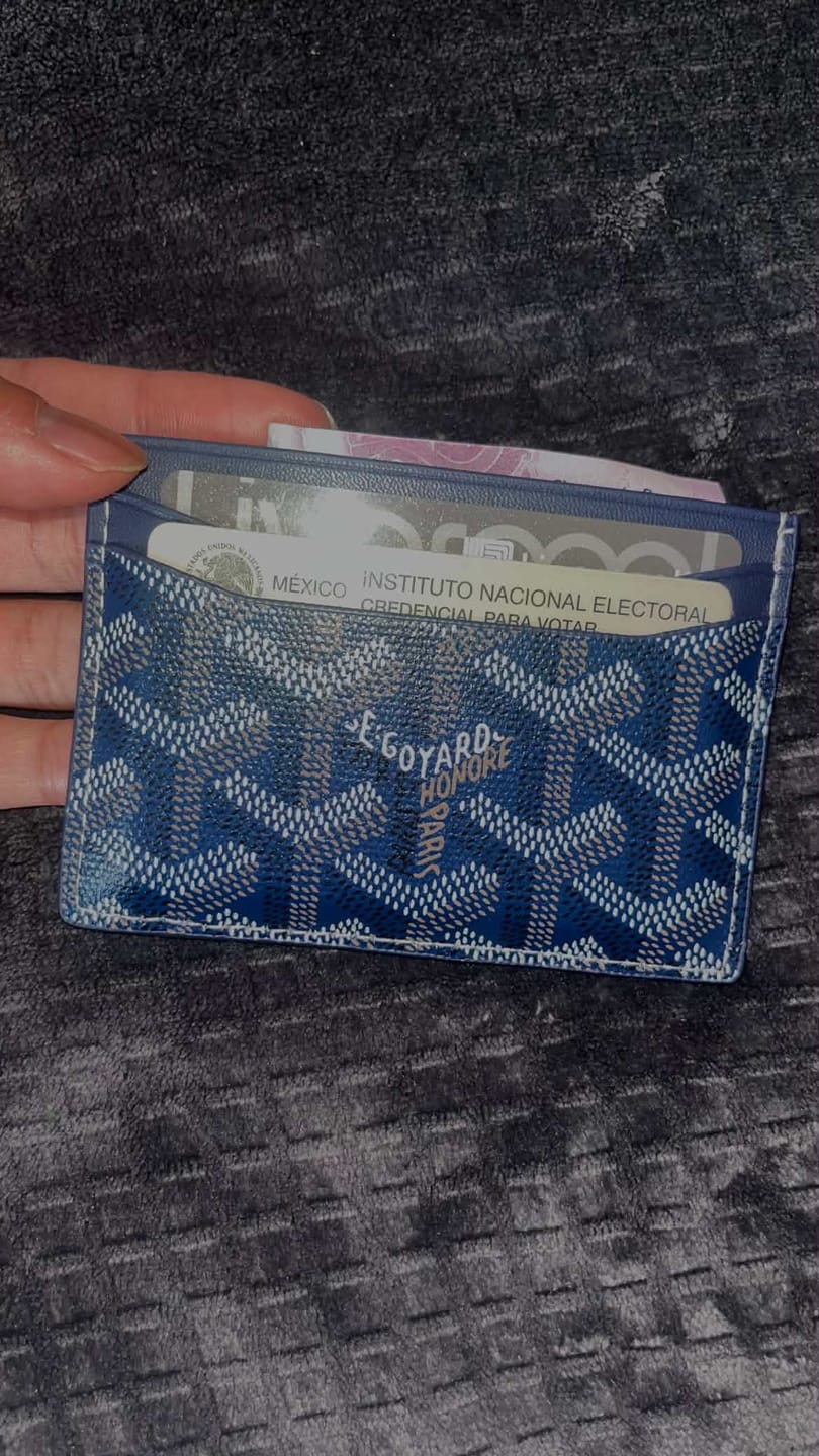 Customer photo review of Tarjetero NavyBlue