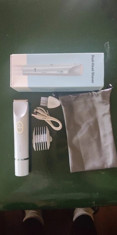 Customer photo review of 2 in 1 Women Body Shaver