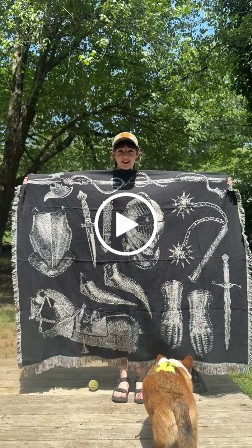 Customer video review of Virtuus Woven Blanket