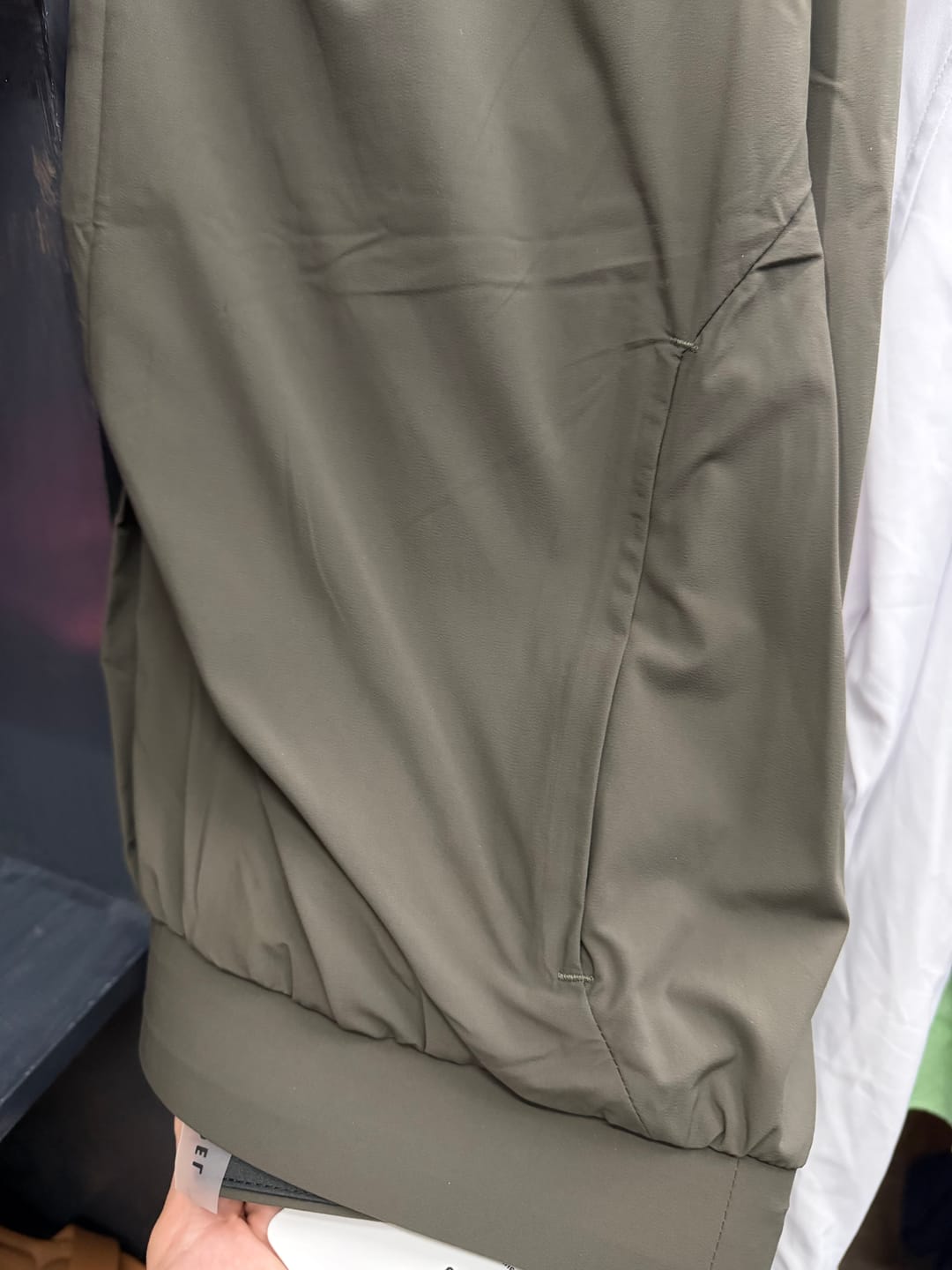 Customer photo review of Orial Relaxed Jogger - Dark Green