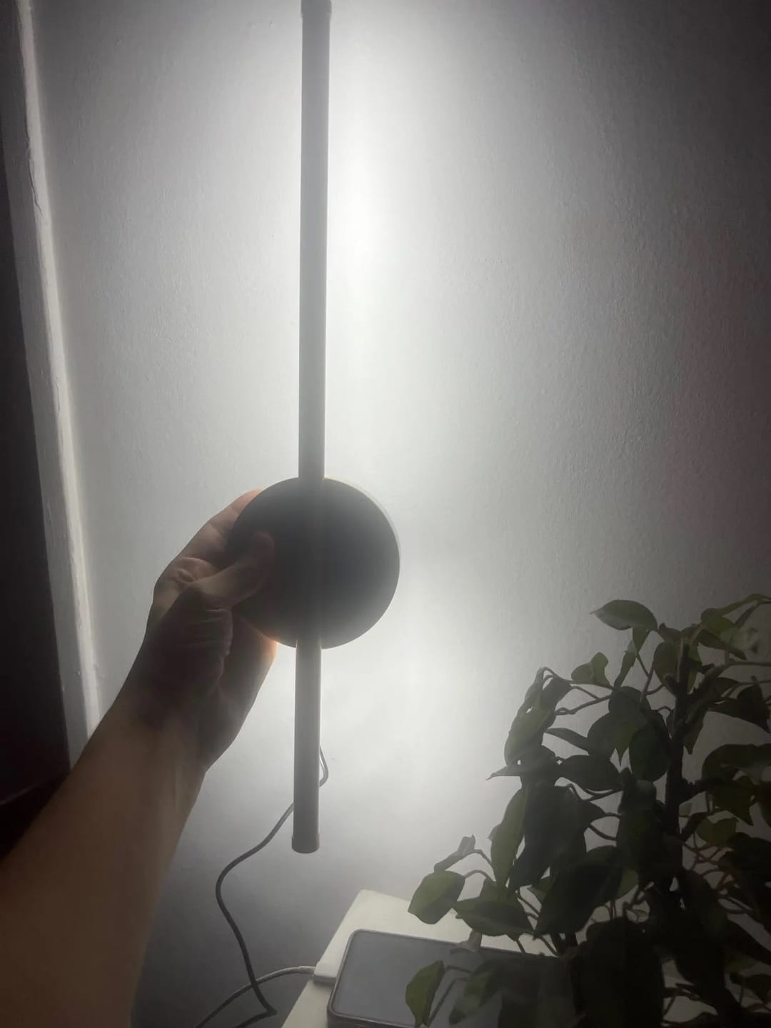 Customer photo review of Kinkiet LED bezprzewodowy – ładowana magnetyczna lampa ścienna do salonu i sypialni | LINEA