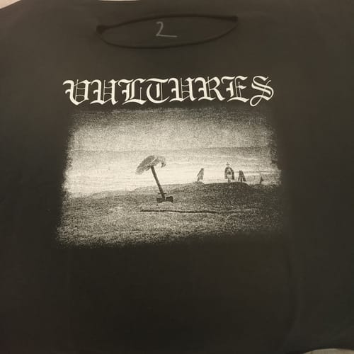 Customer photo review of Vultures Tracklist Longsleeve (Original)