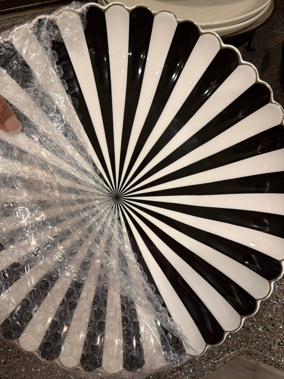 Customer photo review of Black and White Stripe Scallop Fine Porcelain 12.5" Charger Plate