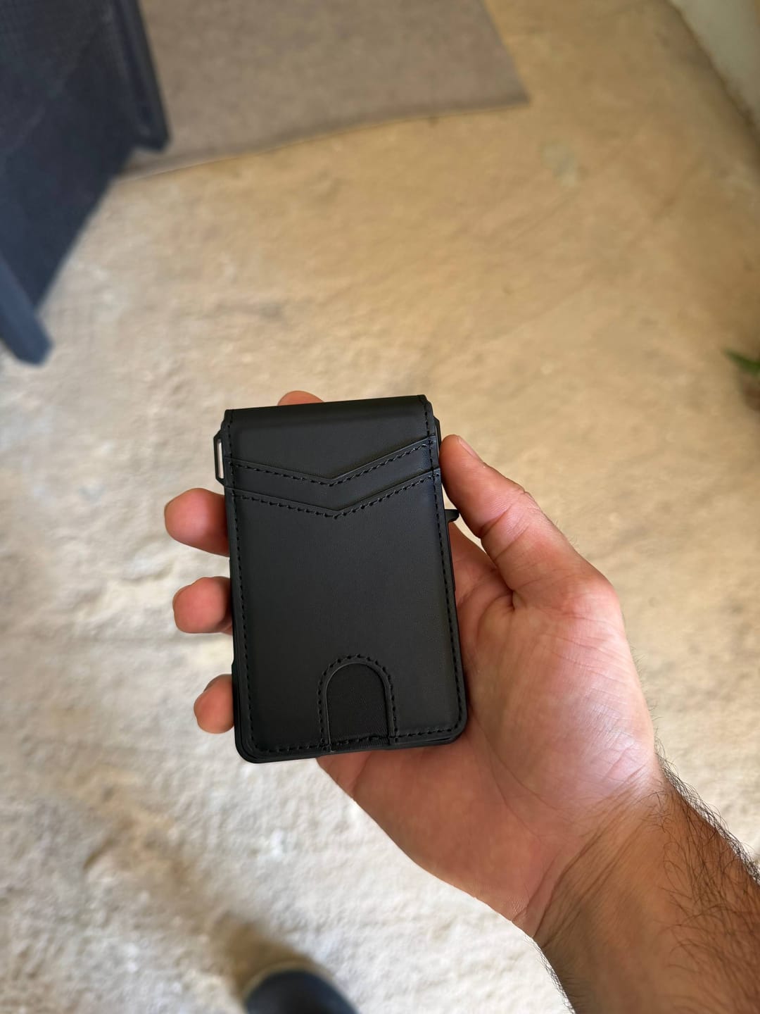 Customer photo review of Monaco – הארנק החכם