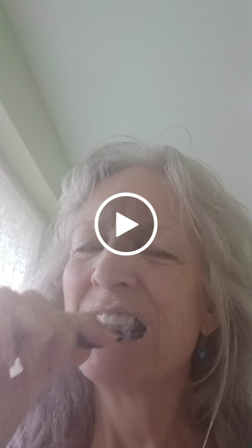 Customer video review of NEW - Toothpaste with Hydroxyapatite - Fennel - Fluoride Free