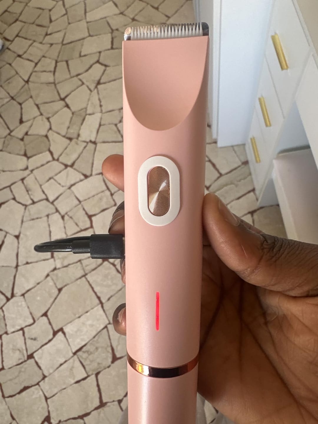 Customer photo review of SilkyLisse | Le Rasoir Féminin 2-en-1 Pour Zones Sensibles