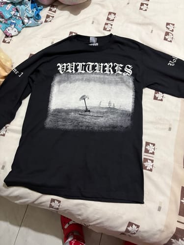 Customer photo review of Vultures Longsleeve