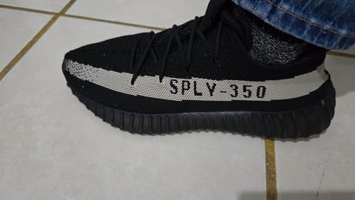 Customer photo review of Yeezy 350 V2 Core BlackWhite (OG) G5