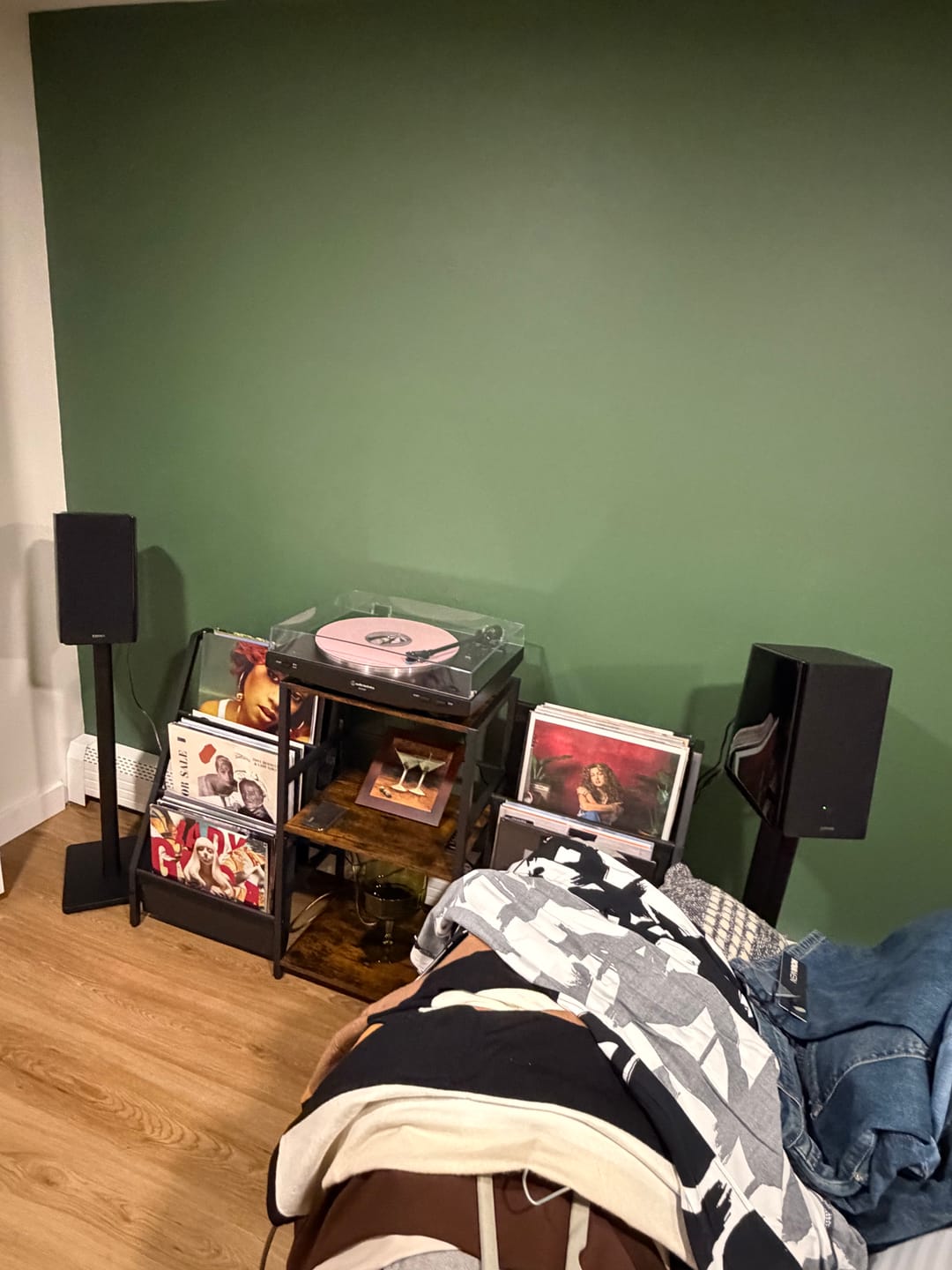 Customer photo review of R2000DB Powered Bluetooth Bookshelf Speakers