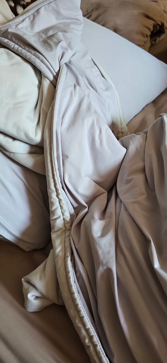 Customer photo review of CloudCool™ Cooling Comforter