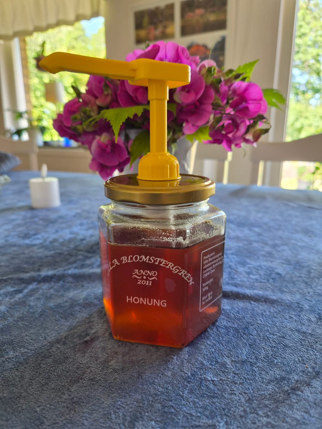 Customer photo review of Honungspump för 500 g honungsburkar