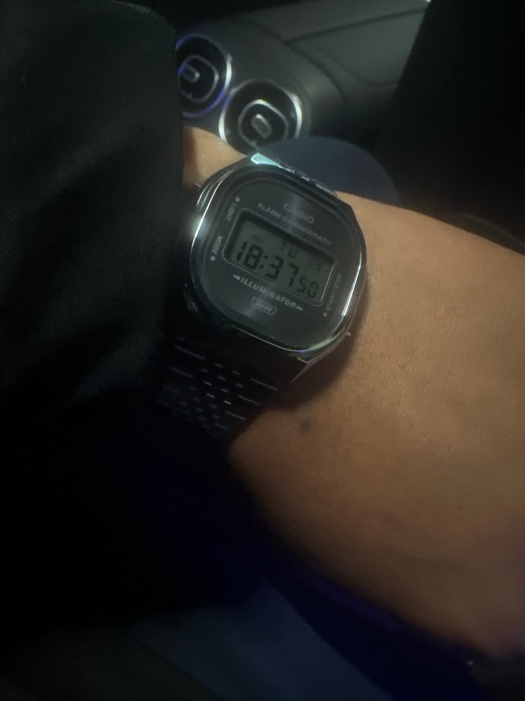 Customer photo review of Reloj Casio Vintage A140WE-8A Gris Electroluminescence