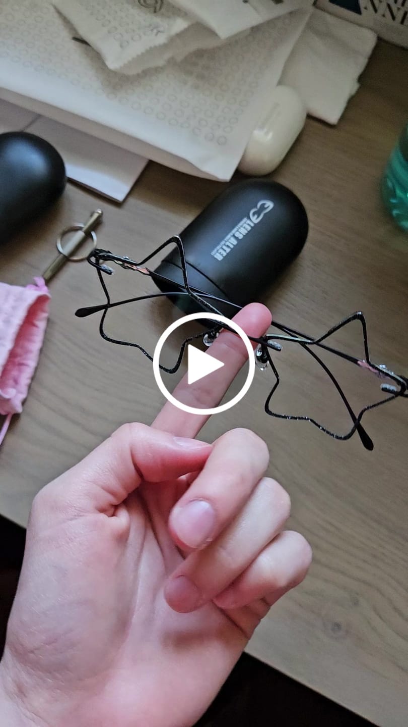 Customer video review of Starr Eyeglasses