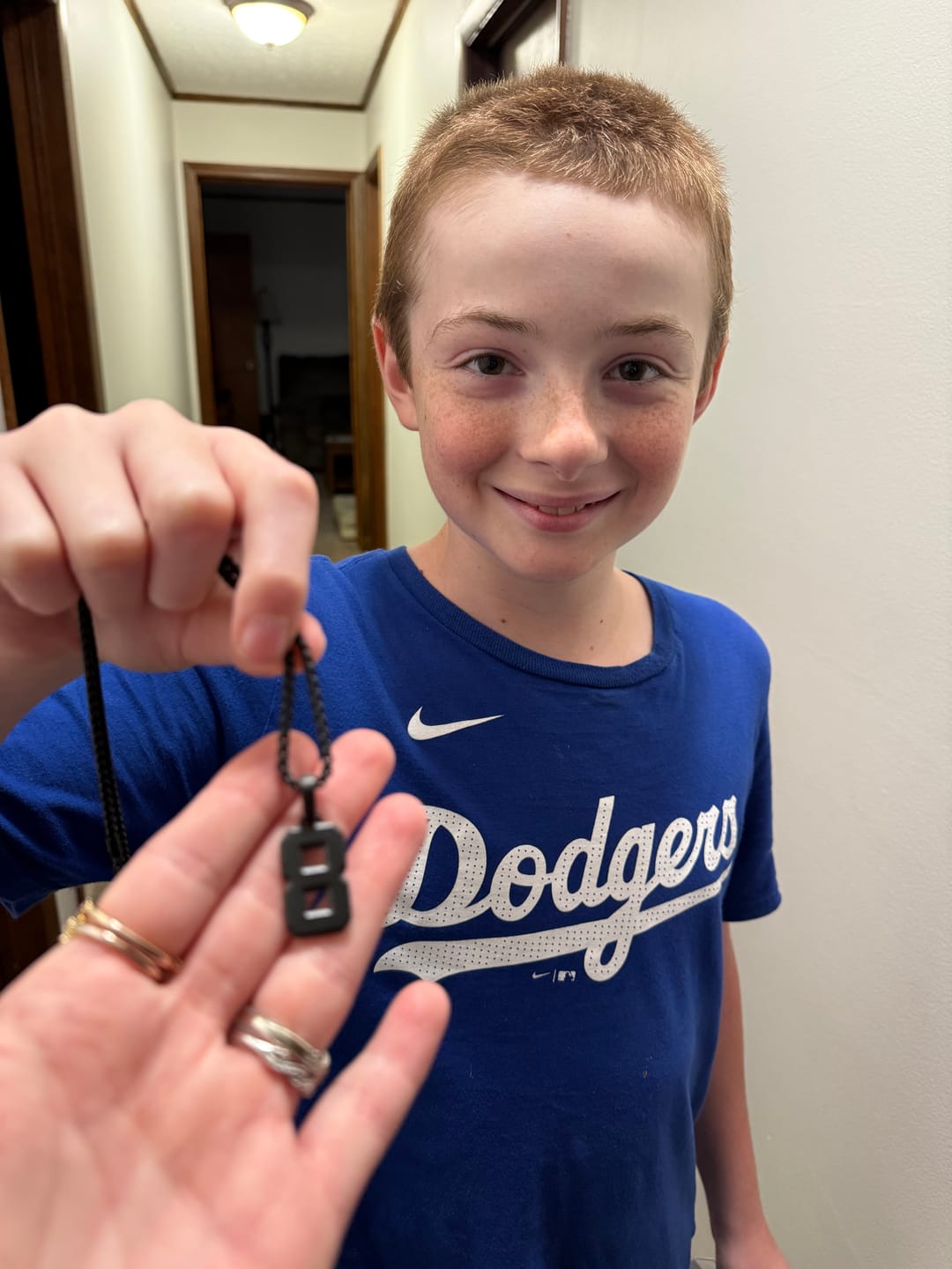 Customer photo review of Box Chain (Matte Black)