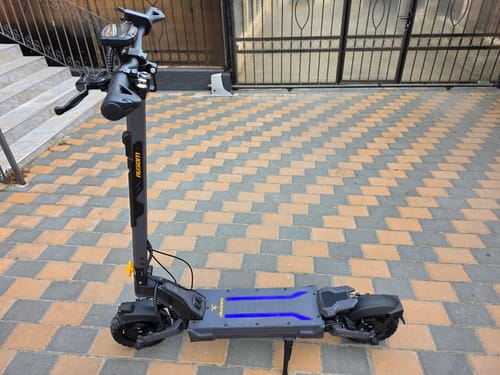 Customer photo review of Ausom L2 Max Dual Motor E-scooter