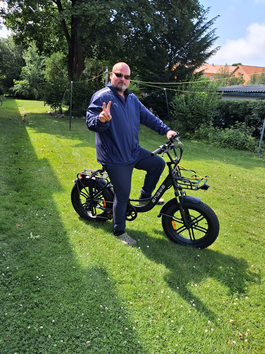 Customer photo review of Tracker - iOS & Android