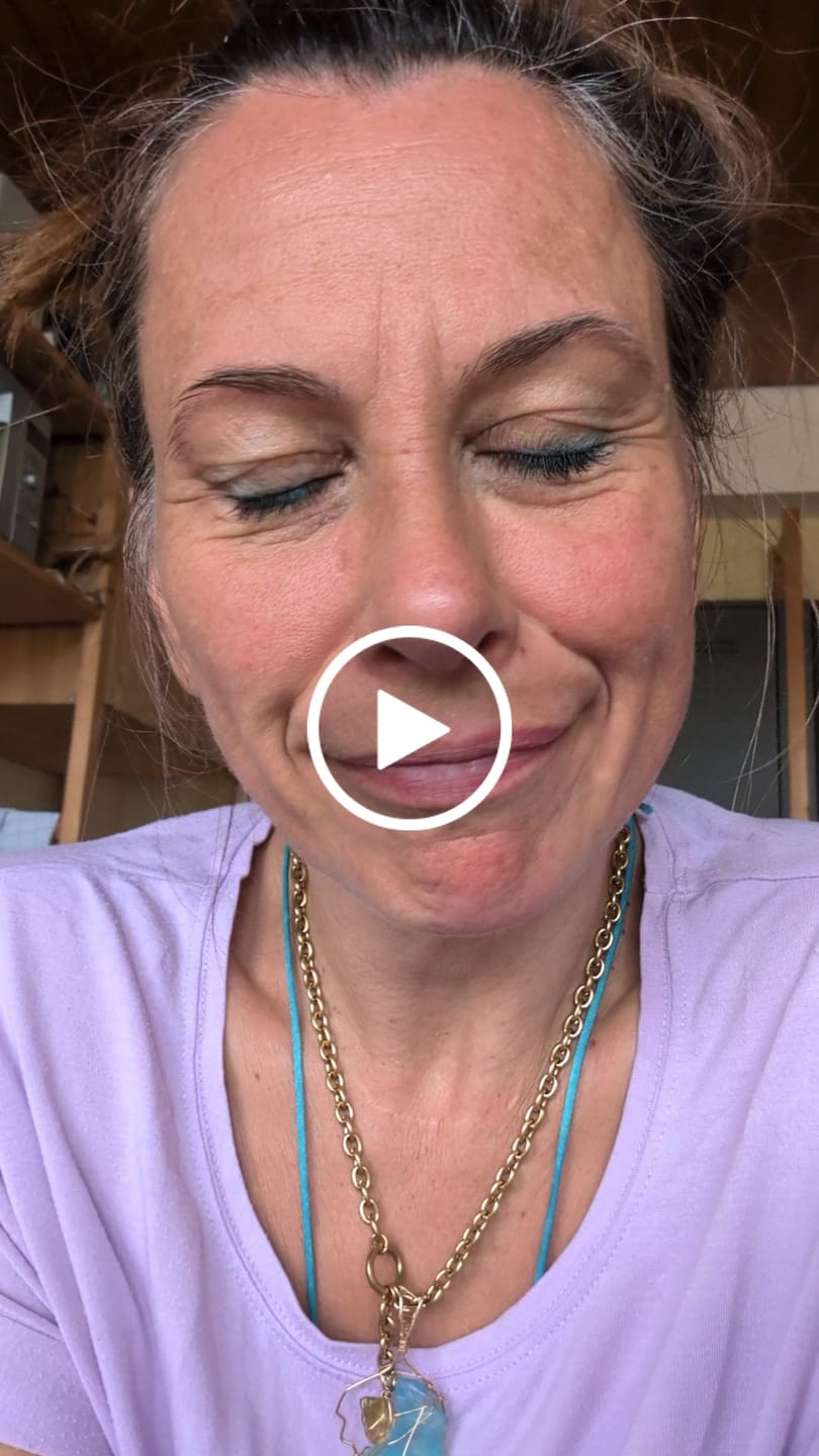 Customer video review of Sanctuary Letter Club via Post Mail