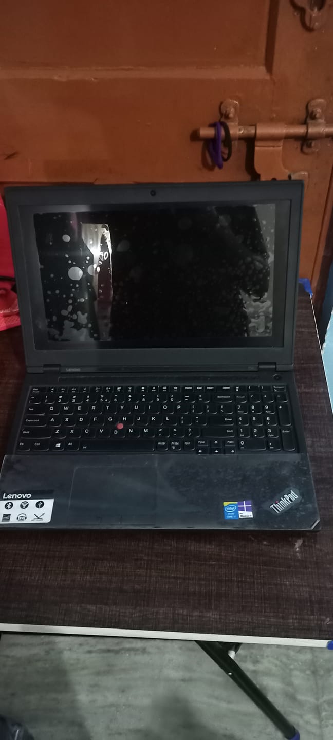 Customer photo review of Lenovo ThinkPad Laptop P52 Workstation | Intel i7-8th | 15.6" HD | 4 GB GDDR5 NVIDIA Graphics | Win 11 Pro | Refurbished