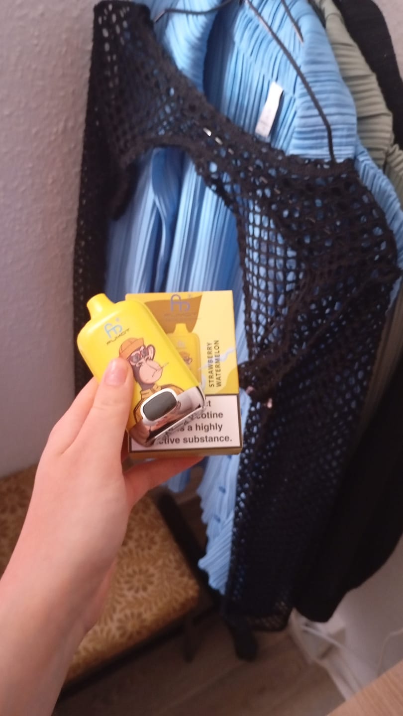 Customer photo review of RandM Tornado 12.000