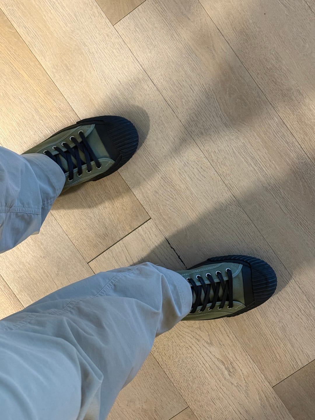 Customer photo review of Grounder High-Top Olive Green/Black