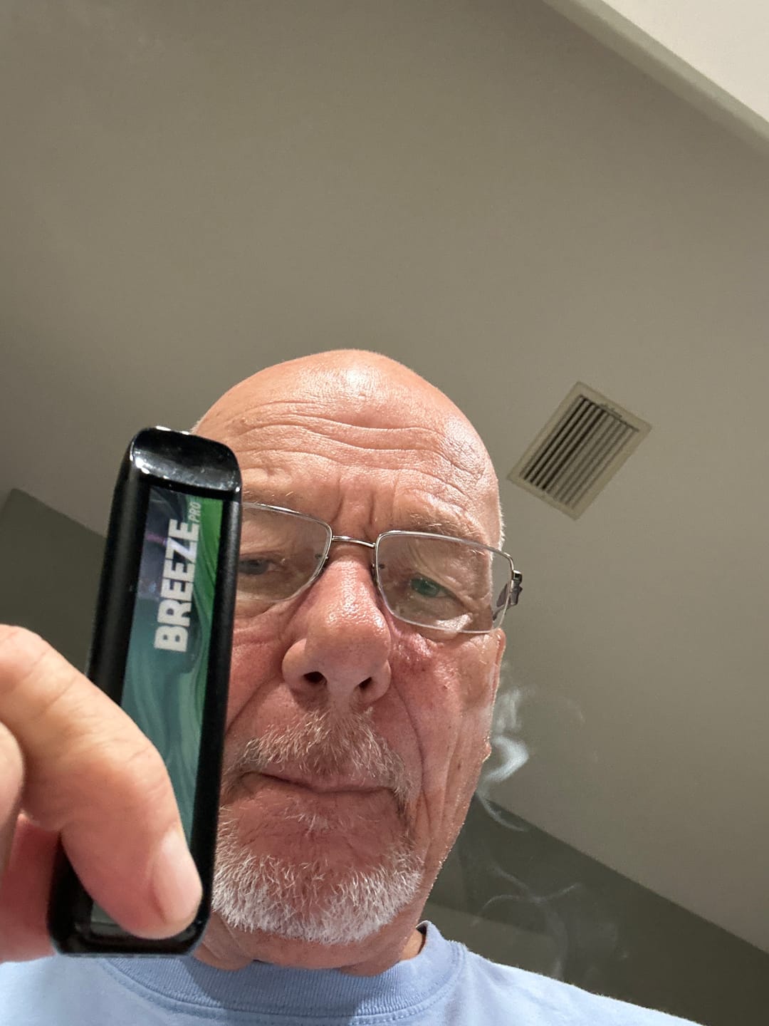 Customer photo review of Breeze Pro Disposable Vape