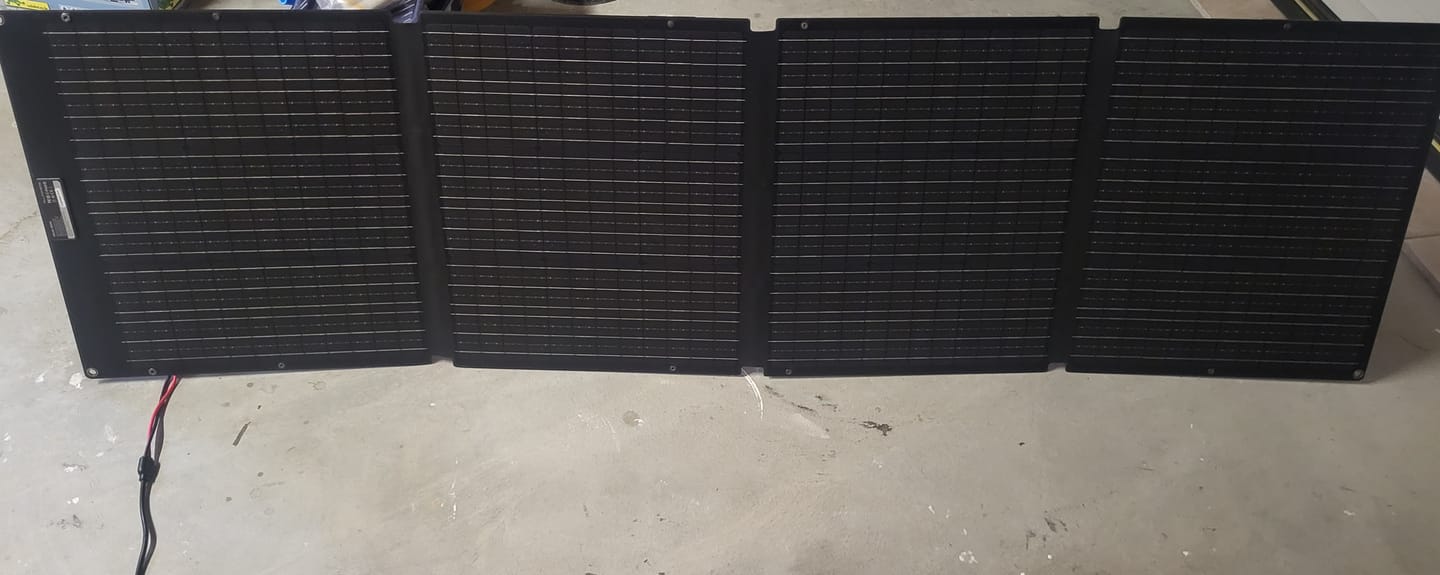 Customer photo review of ALLPOWERS SOLAX SE200 Panneau Solaire Portable 200W
