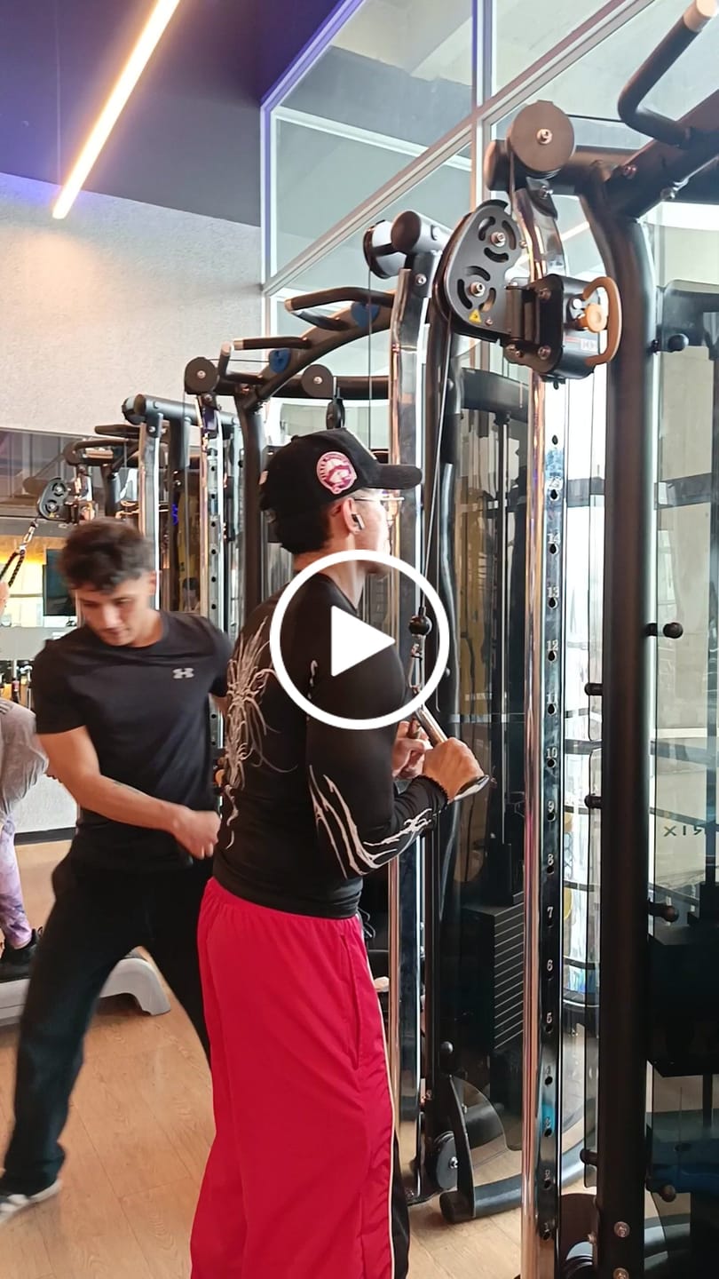 Customer video review of Compresión Tenji