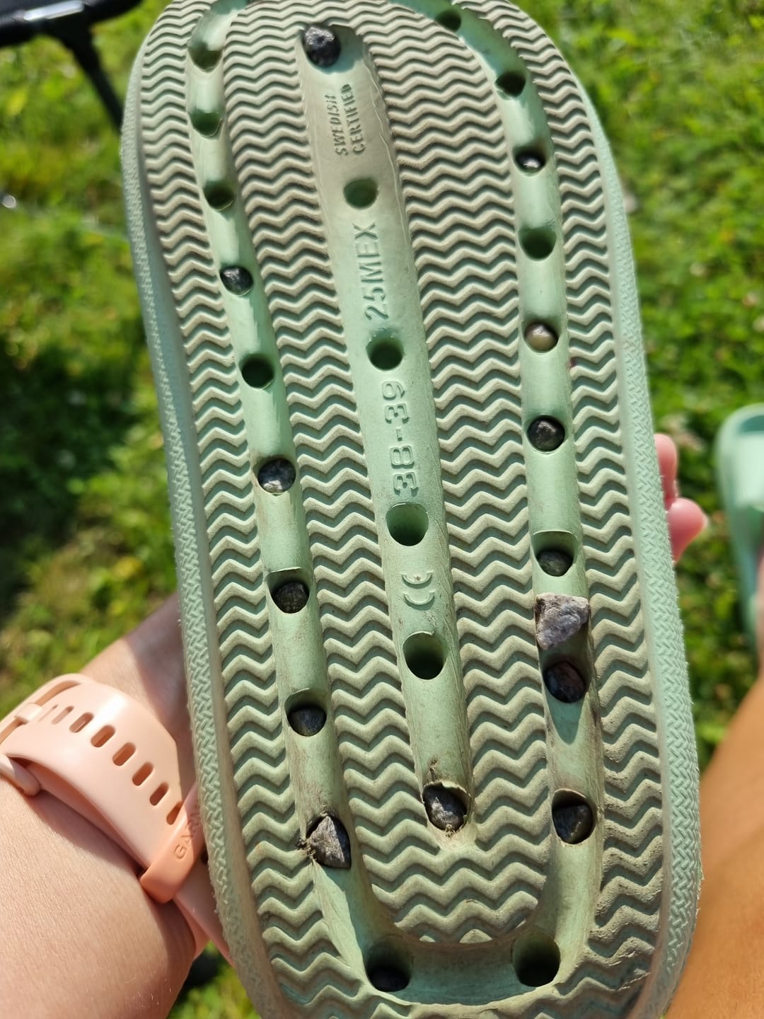 Customer photo review of HappyFlops Original Drop 002