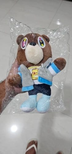 Customer photo review of Peluche oso Graduation Kanye West