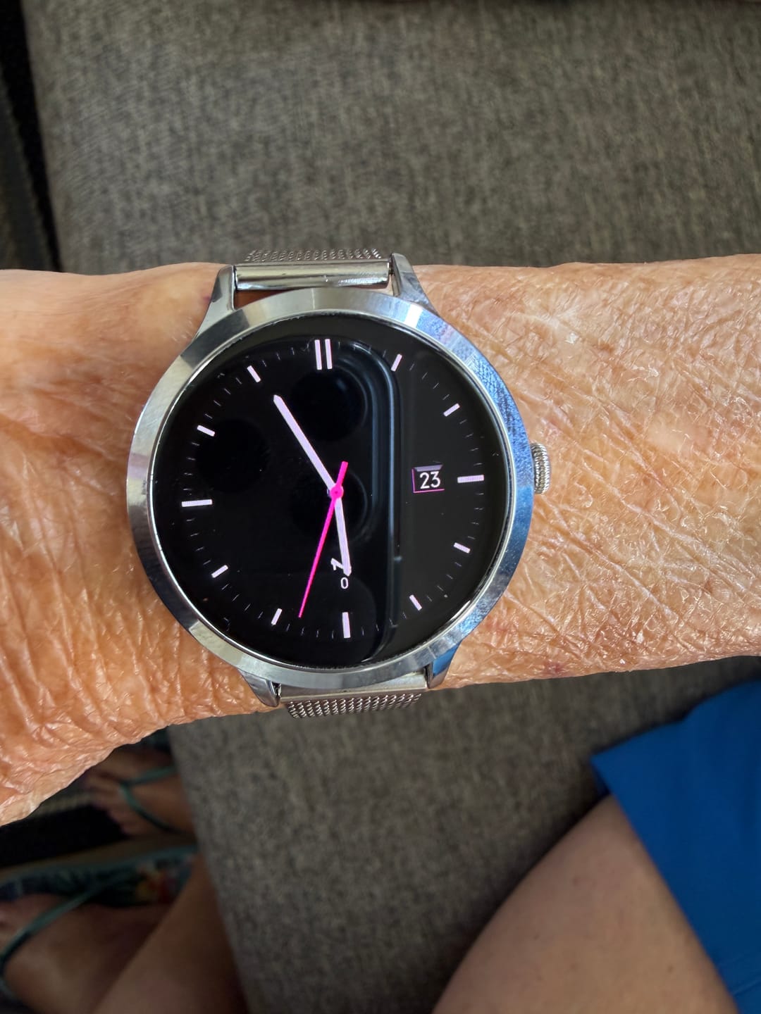 Customer photo review of NOVACCHI SOLARA Petite — Women's Smartwatch for Small Wrists
