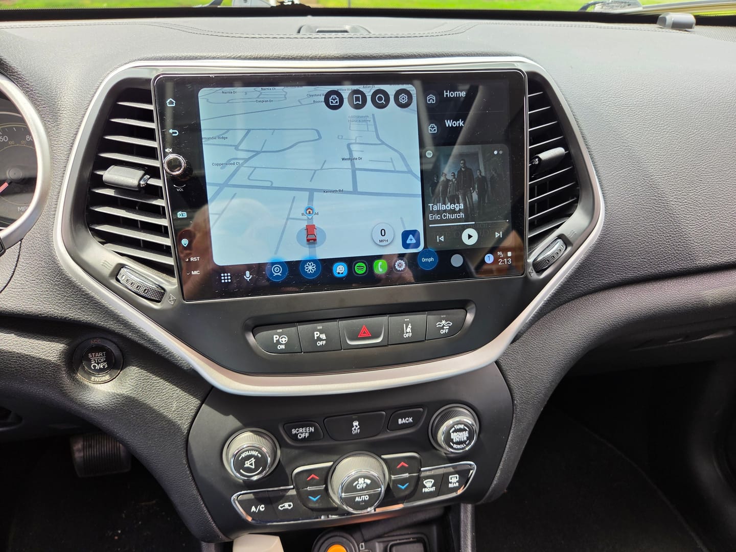 Customer photo review of Jeep Cherokee 2014-2023 — Premium 10.1” CarPlay & Android Auto Head Unit