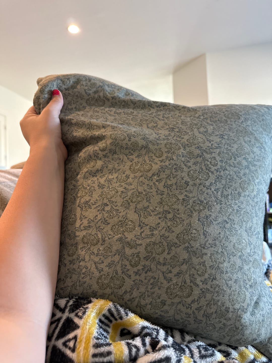 Customer photo review of Leighton in Green - 18" | 22" | 26"