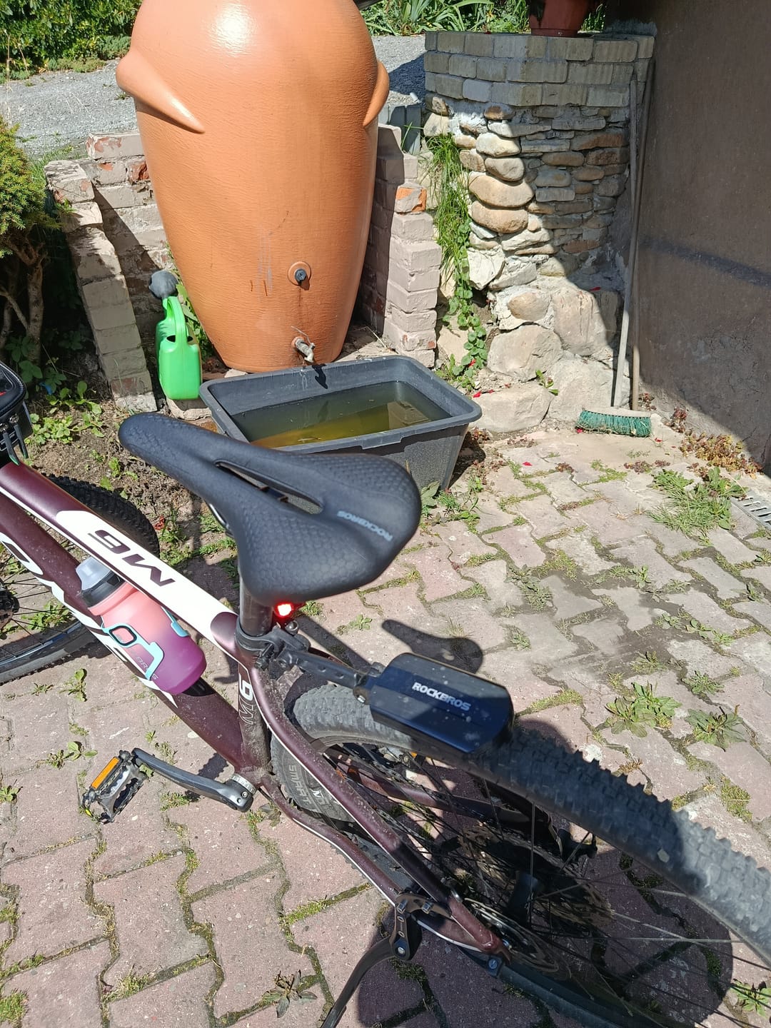 Customer photo review of ROCKBROS Siodełko Rowerowe Ergonomiczne Wodoodporne Siedzisko Memory Foam
