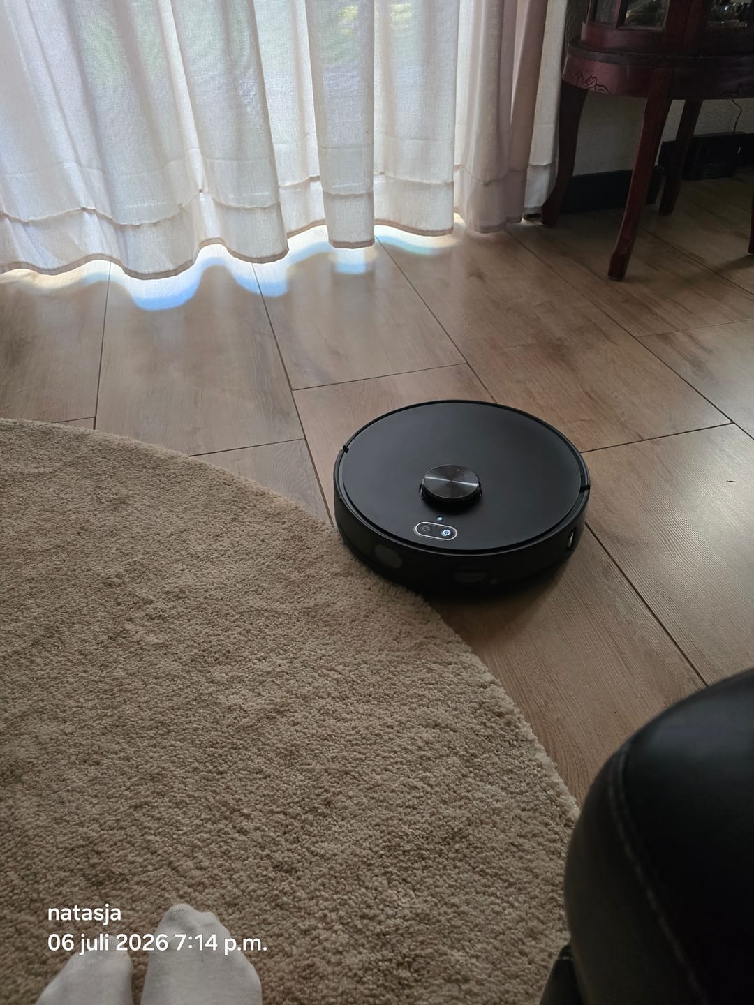 Customer photo review of Robotstofzuiger V8 Pro – Volautomatische reiniging met dweilfunctie, slimme navigatie en app-bediening voor moeiteloze schoonmaak